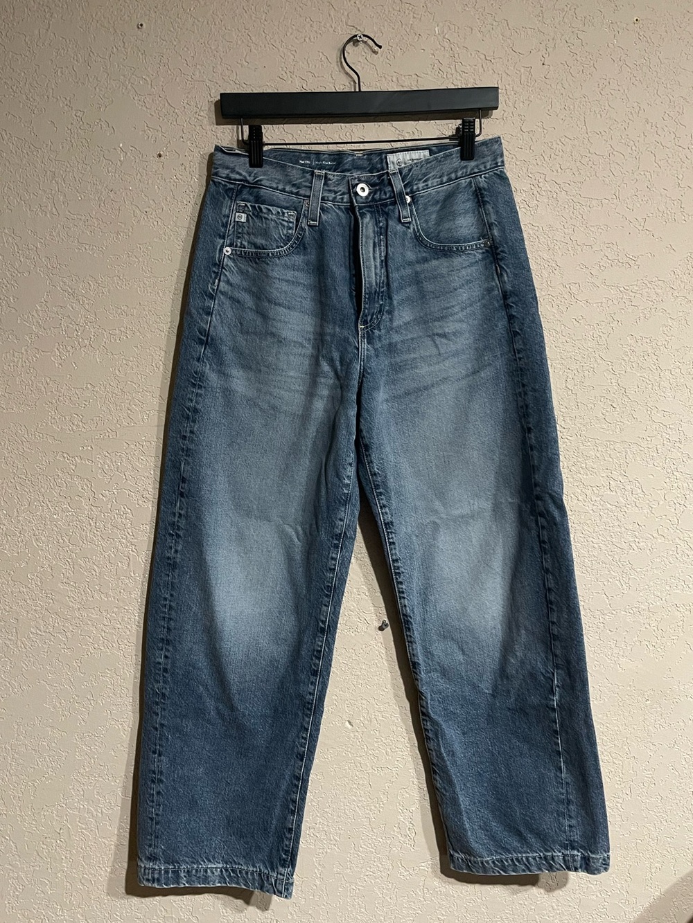 AG | Hattie High Rise Barrel Jean Size: 26 - Picture 2 of 5